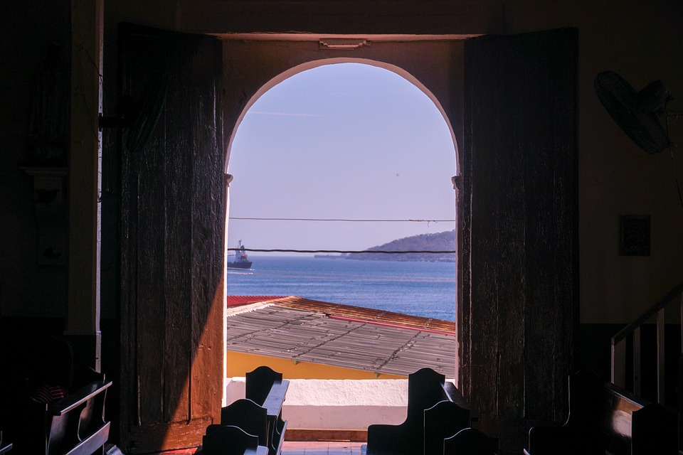 porte sur la mer